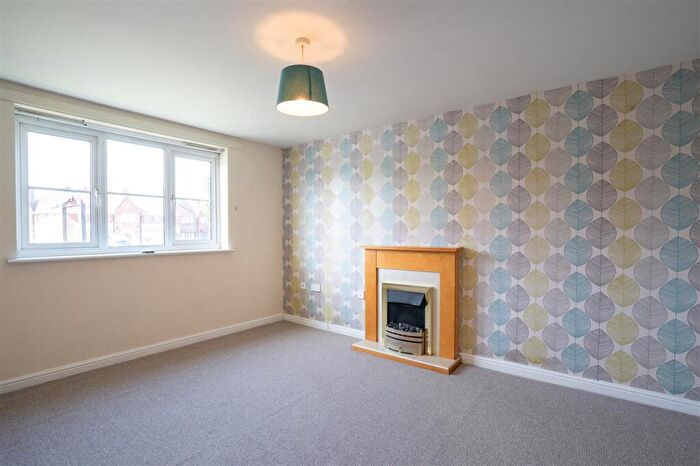 2 Bedroom Apartment For Sale In Waterway Court, Prince Of Wales Lane, Birmingham, B14