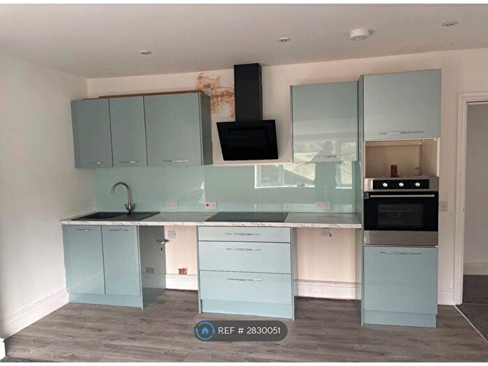 2 Bedroom Flat To Rent In Main St, Frodsham, WA6