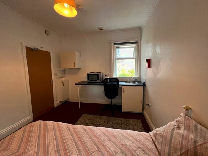 Studio To Rent In Bournemouh Road, Poole, BH14