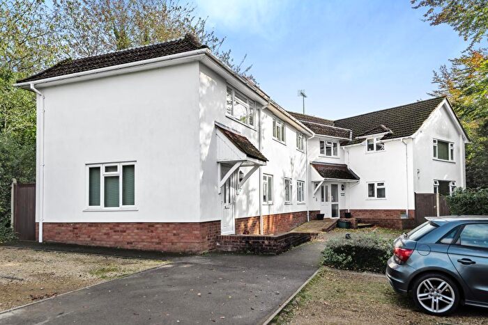 1 Bedroom Flat To Rent In Amersham, Buckinghamshire, HP7