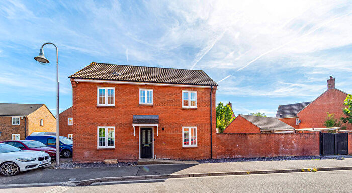 3 Bedroom Semi Detached House For Sale In The Brambles, St Georges - Great Value, BS22