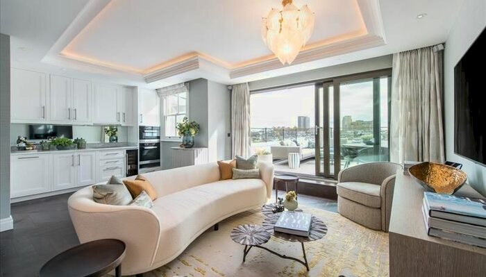 2 Bedroom Flat To Rent In Prince Of Wales Terrace, London, W8