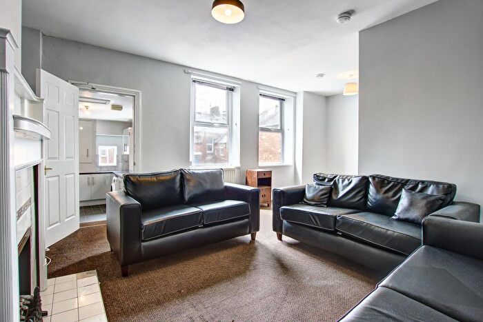 5 Bedroom Maisonette To Rent In Forsyth Road, Jesmond, NE2
