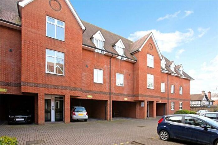 1 Bedroom Apartment For Sale In Bluecoat Court, Hertford, Hertfordshire, SG14