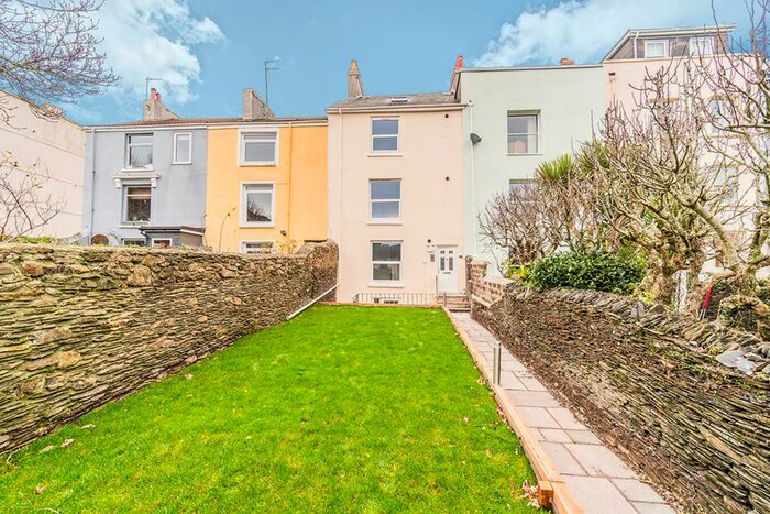 2 Bedroom Flat To Rent In Albert Road, Plymouth, PL2