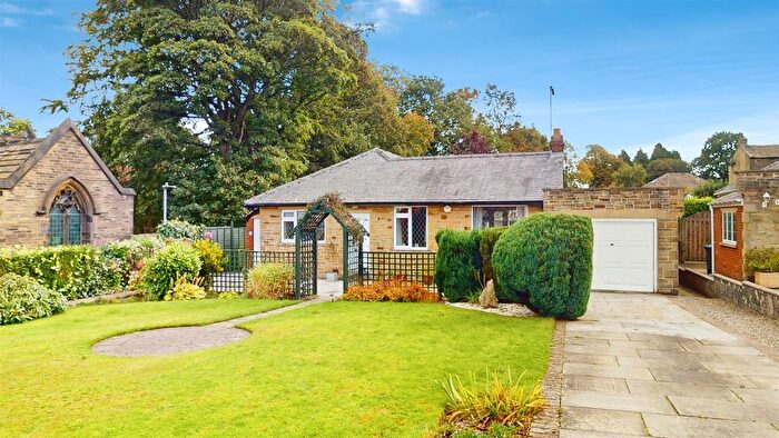 3 Bedroom Detached Bungalow For Sale In The Avenue, Clayton, Bradford, BD14