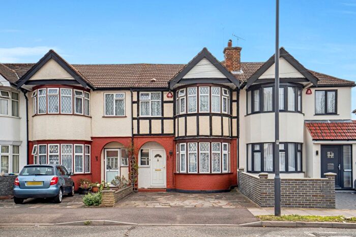 3 Bedroom Terraced House For Sale In Kenmore Avenue, Harrow, HA3