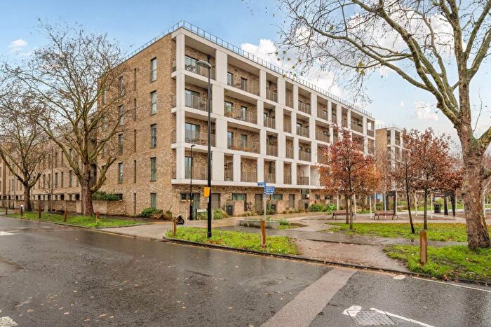 1 Bedroom Flat For Sale In Valley Road, New Cross, London, SE14