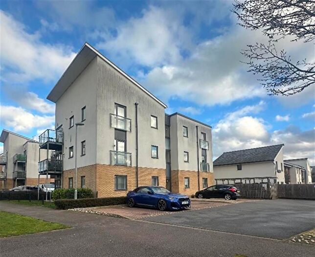 2 Bedroom Flat For Sale In Hammonds Drive, Peterborough, PE1