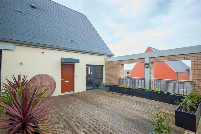 1 Bedroom Flat To Rent In Centenary Way, Beaulieu, Chelmsford, CM1