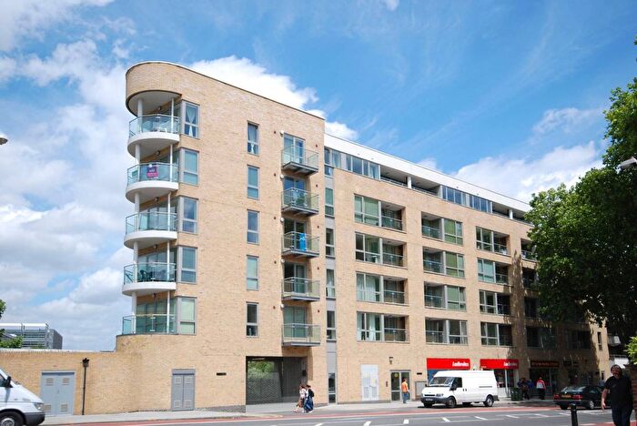 Garage / Parking To Rent In Chiswick High Road, Gunnersbury, London, W4