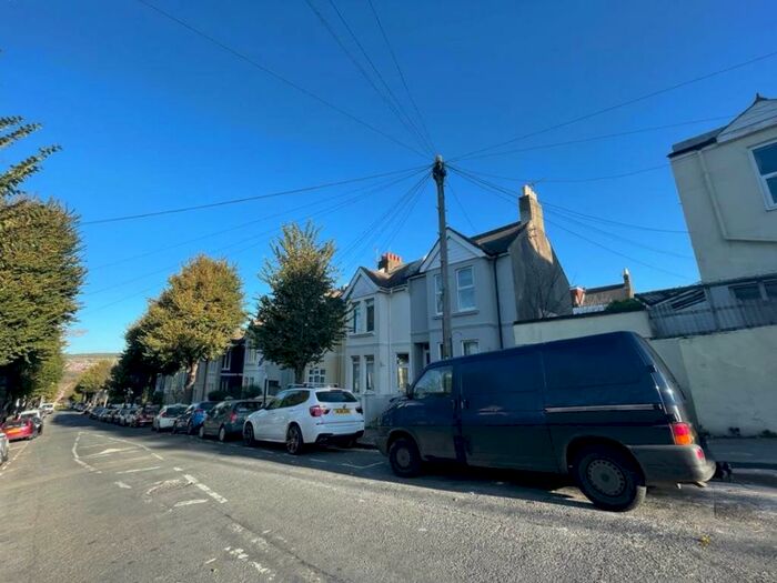 5 Bedroom End Of Terrace House To Rent In Bernard Road, Brighton, BN2