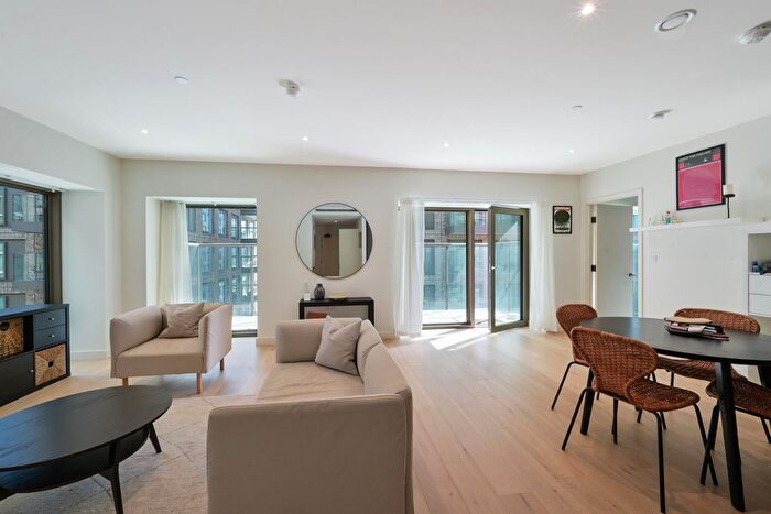 1 Bedroom Flat For Sale In Endurance House, Riverscape, E16