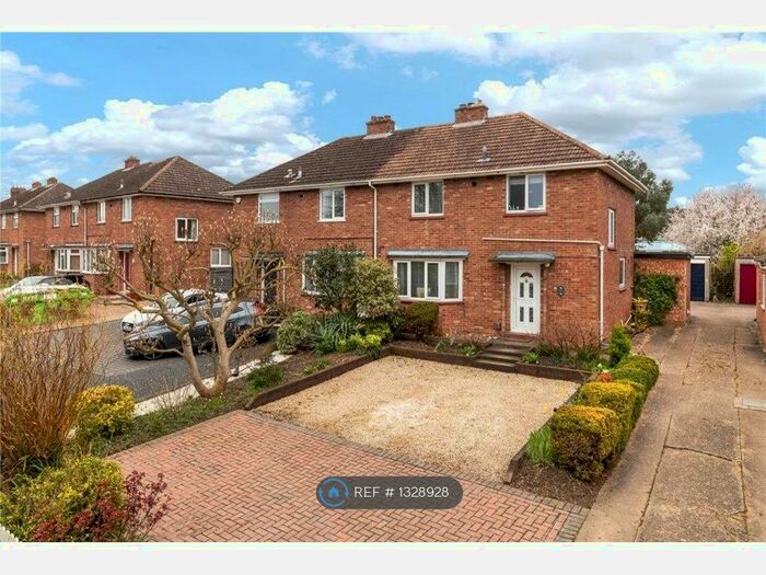 3 Bedroom Semi-Detached House To Rent In Manor Gardens, St Neots, PE19