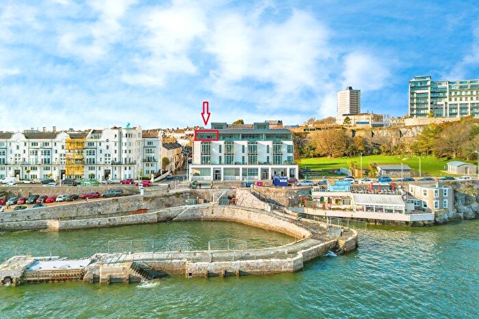 3 Bedroom Flat For Sale In Hoe Road, Plymouth, Devon, PL1