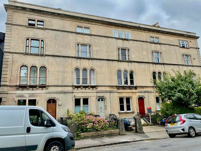 1 Bedroom Flat To Rent In Upper Belgrave Road, Clifton, Bristol, BS8