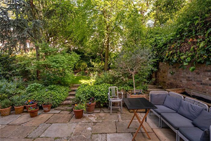 3 Bedroom Flat For Sale In Buckland Crescent, Belsize Park, London, NW3