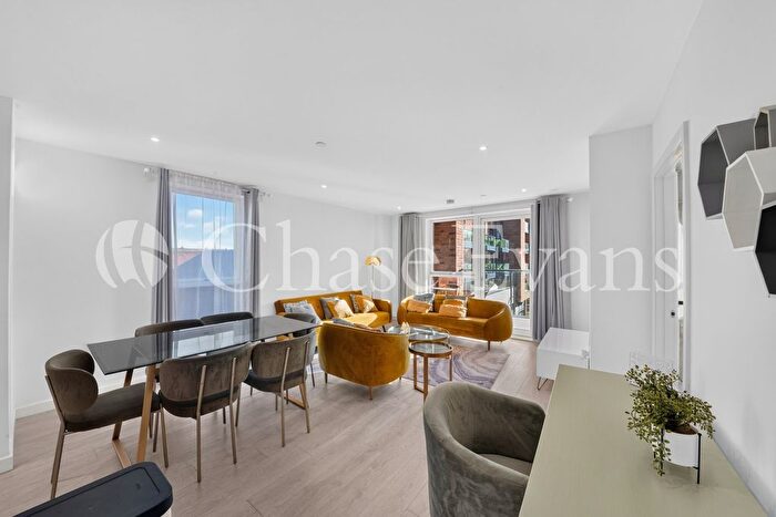 2 Bedroom Flat To Rent In Curtis House, A Unity Lane, High Street Quarter, Hounslow, TW3