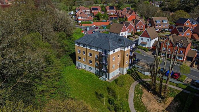 2 Bedroom Flat For Sale In Renfields, Henry House, RH16