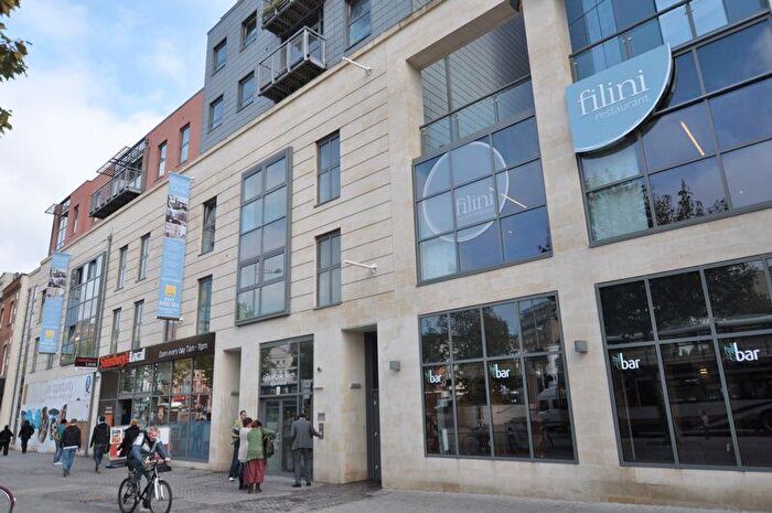 1 Bedroom Apartment To Rent In Central Quay North, Broad Quay, BS1