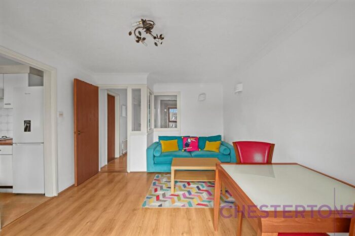 2 Bedroom Flat To Rent In Horseshoe Close, Cubitt Town, E14