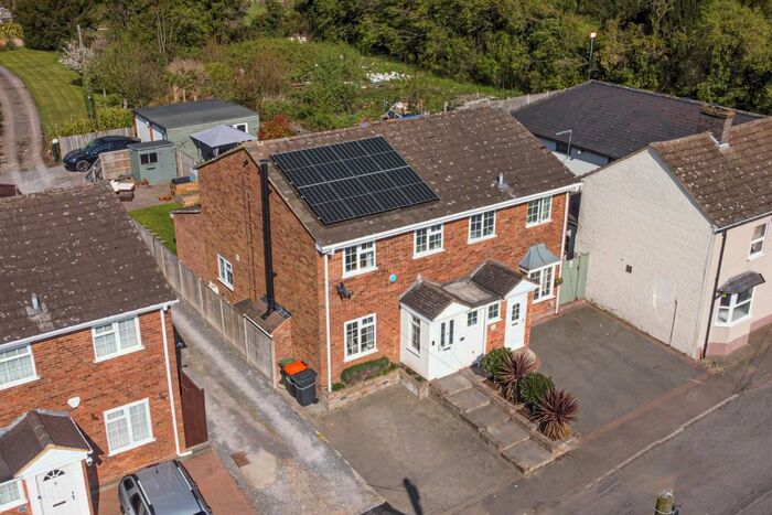 3 Bedroom Semi-Detached House To Rent In Bower Lane, Eaton Bray, Dunstable, Bedfordshire, LU6