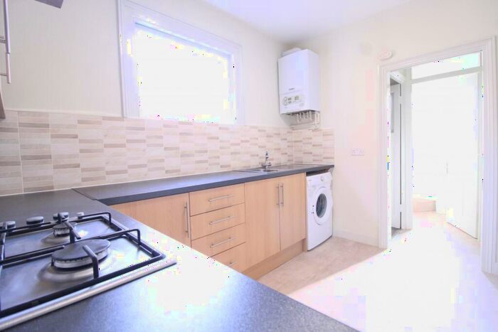 1 Bedroom Flat To Rent In Hawarden Road, London, E17