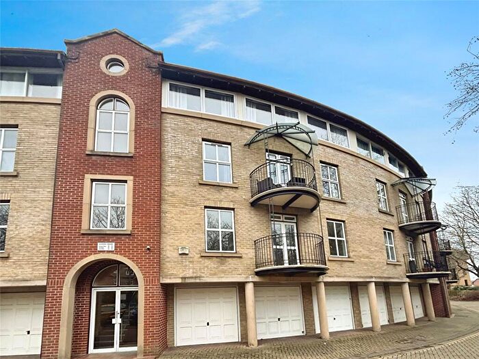 2 Bedroom Flat To Rent In Alcantara Crescent, Southampton, Hampshire, SO14