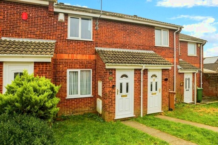 2 Bedroom House To Rent In Yeo Close, Efford, Plymouth, Devon, PL3