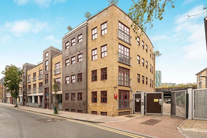 1 Bedroom Apartment To Rent In Quaker Street, London, E1