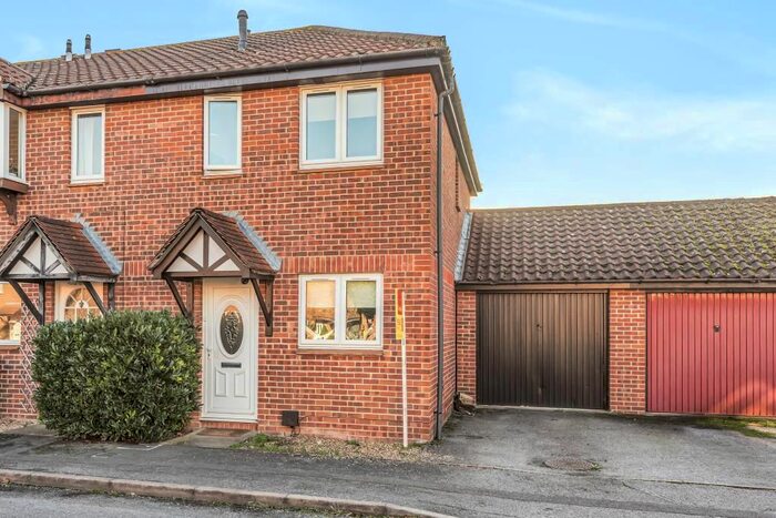 2 Bedroom End Of Terrace House To Rent In Didcot, Oxfordshire, OX11