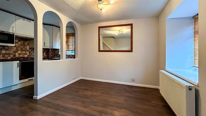 1 Bedroom Property To Rent In Helmsdale Close, Yeading, Hayes, UB4
