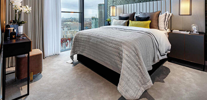 2 Bedroom Apartment To Rent In South Quay Plaza, London, E14