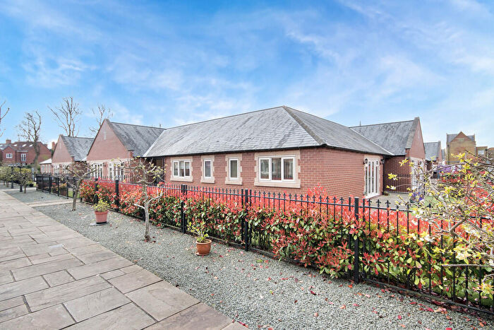 2 Bedroom Detached Bungalow For Sale In Sherwood Square, Retford, DN22