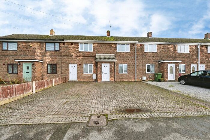3 Bedroom Terraced House For Sale In Carrhouse Road, Belton, Doncaster, DN9