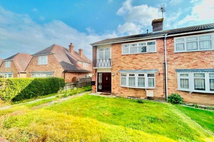 3 Bedroom Property To Rent In Tradescant Drive, Gravesend, DA13