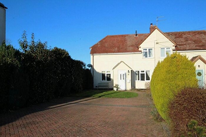 3 Bedroom Semi-Detached House For Sale In Kings Hill, CB9