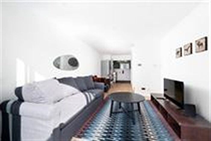 3 Bedroom Flat For Sale In Ruston Mews, W11