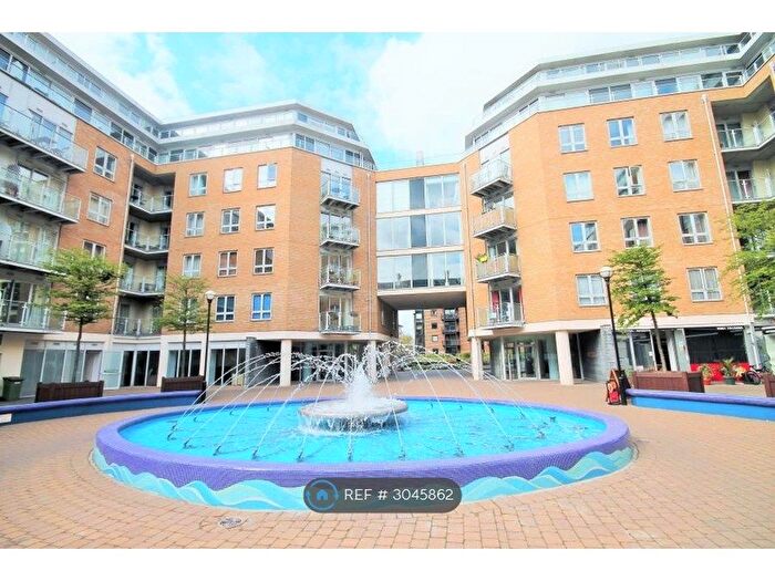1 Bedroom Flat To Rent In Adriatic Building, London, E14
