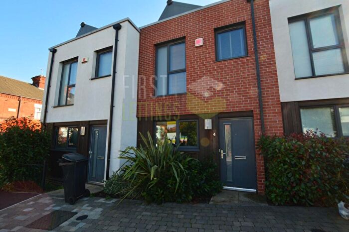 2 Bedroom Town House To Rent In Wheatsheaf Way, Clarendon Park, LE2