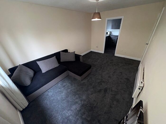 2 Bedroom Flat To Rent In New Lane, Eccles, M30