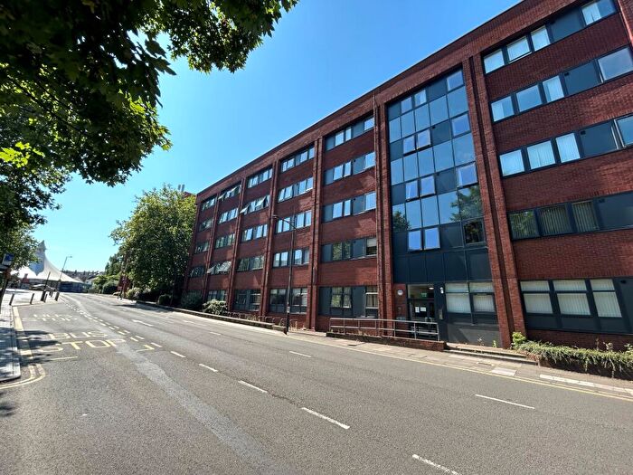 House To Rent In Town Centre, SN1