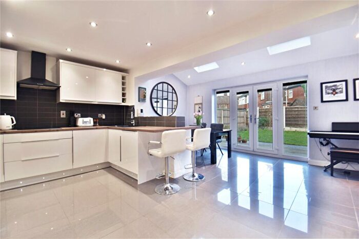 4 Bedroom Detached House For Sale In Aldwinians Close, Audenshaw, Tameside, M34