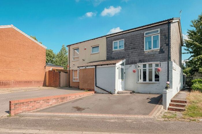 3 Bedroom Semi Detached House For Sale In Miranda Close, Rednal, B45