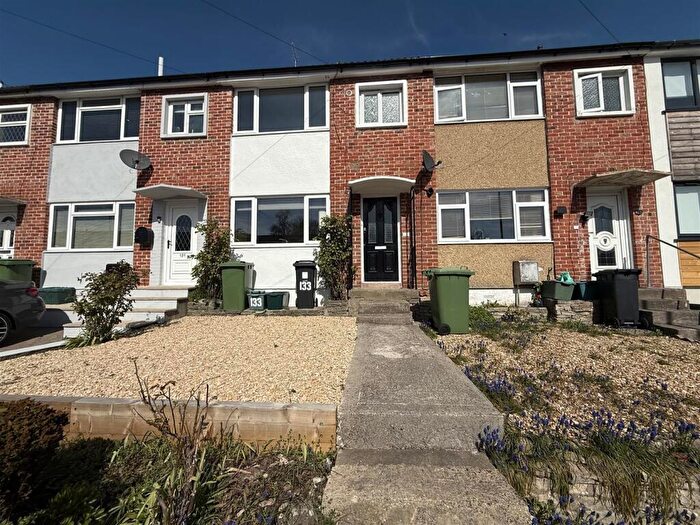 2 Bedroom House To Rent In Orchard Road, Bristol, BS15