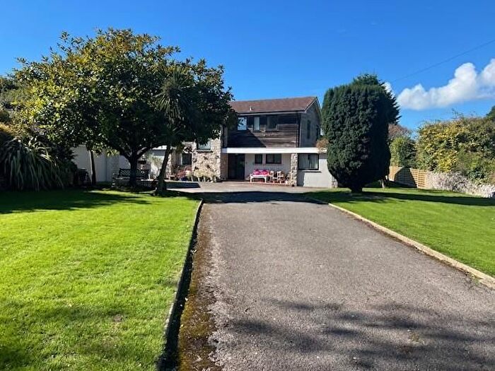 5 Bedroom Property For Sale In Bon Accord Road, Swanage, BH19