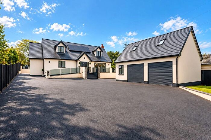 4 Bedroom Detached Bungalow For Sale In North Hall Road, Ugley, CM22