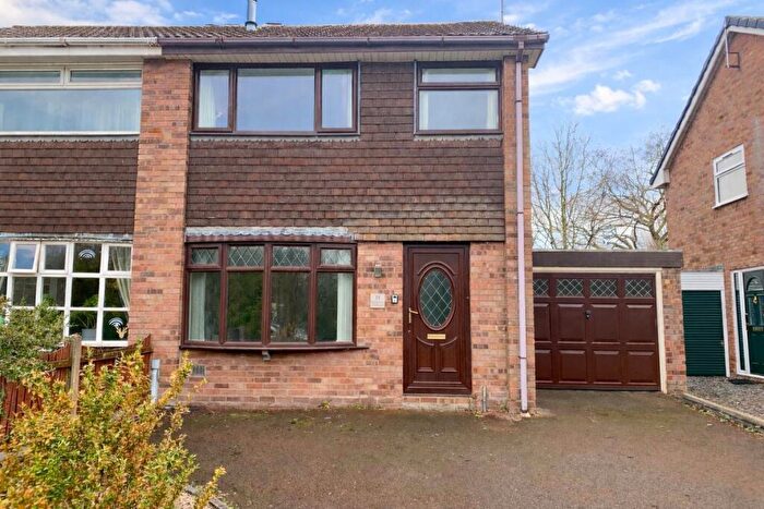 3 Bedroom Semi Detached House To Rent In Melbourne Crescent, Stafford, ST16