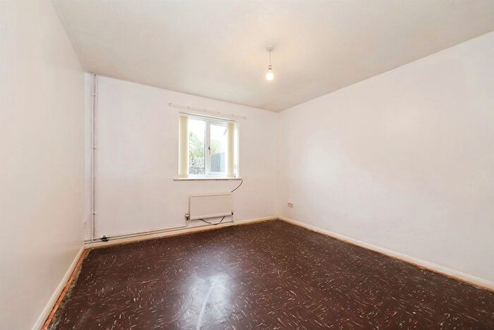 2 Bedroom Semi-Detached House For Sale In Lavender Close, Pendeford, Wolverhampton, WV9