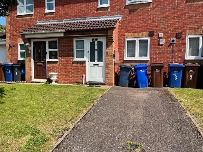 2 Bedroom Semi-Detached House To Rent In Trusley Close, Branston, DE14
